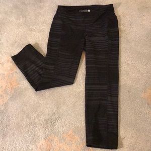 Crop active pants